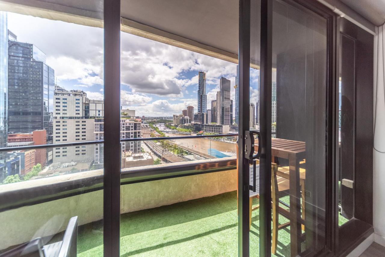 Aura2107, 2 Bedroom Apartment With Balcony, Stunning Yarra River And City Views ملبورن المظهر الخارجي الصورة