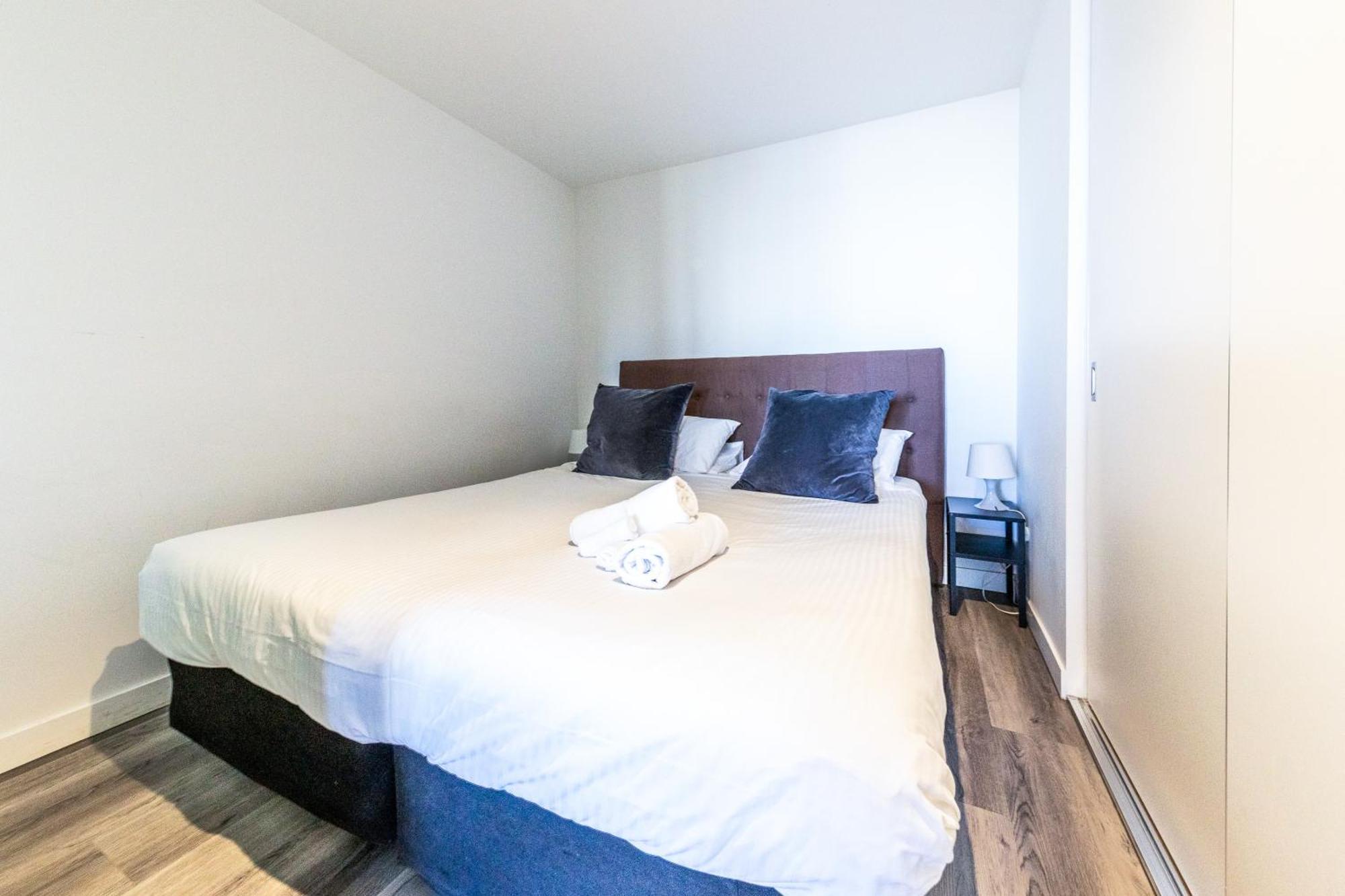 Aura2107, 2 Bedroom Apartment With Balcony, Stunning Yarra River And City Views ملبورن المظهر الخارجي الصورة